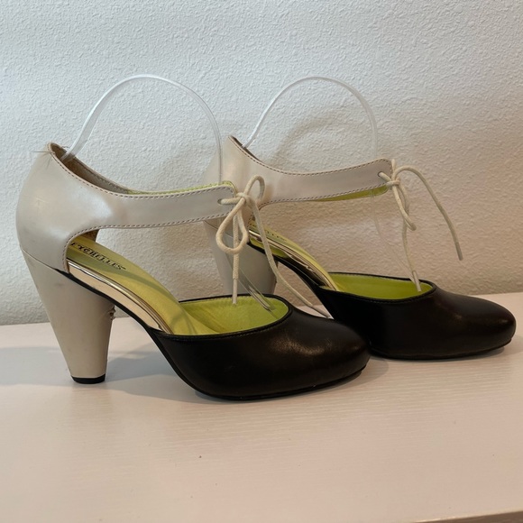 Seychelles Vintage Retro Tie Heels - Picture 3 of 10